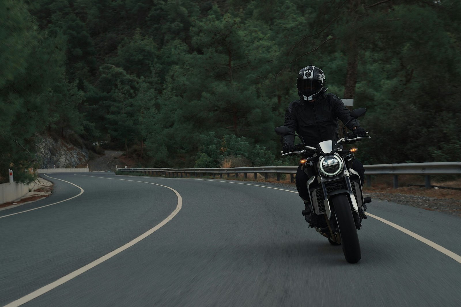 Motorcycle riding in Sydney